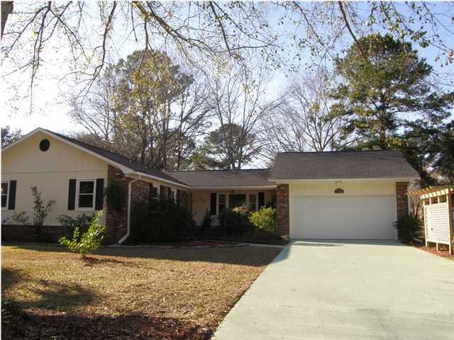113 Sandtrap Road Summerville, SC 29483 - Photo 1 of 4 Primary Photo