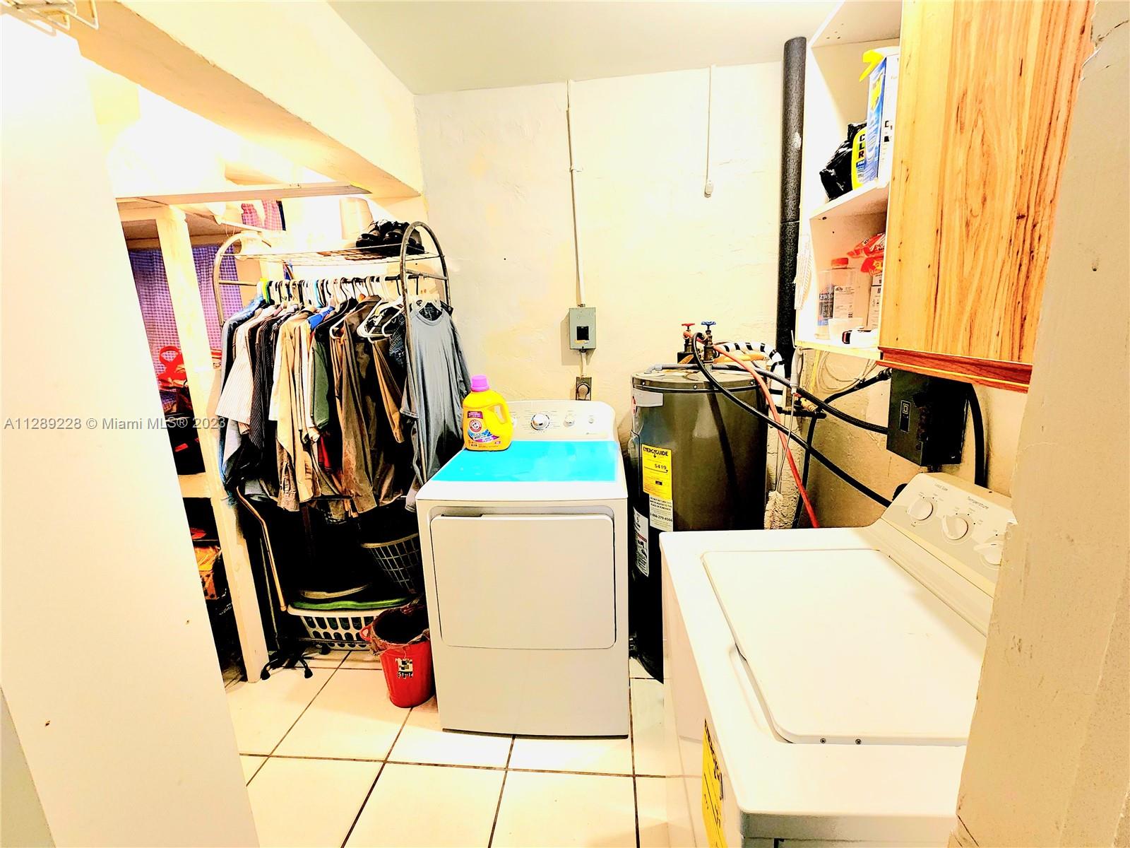 104 Thomas Road West Park, FL 33023 - Photo 16 of 24 Gallery Image 16