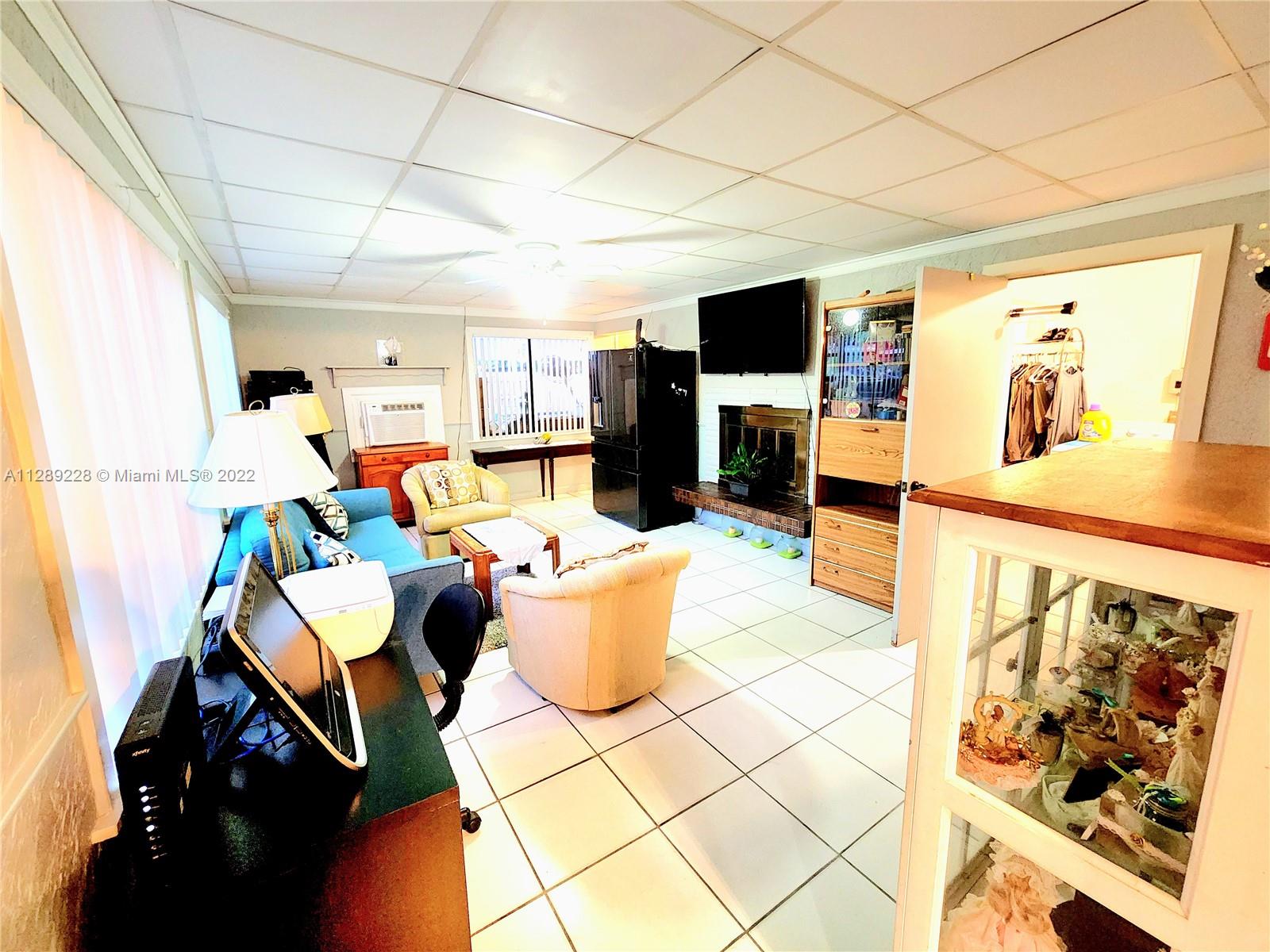 104 Thomas Road West Park, FL 33023 - Photo 17 of 24 Gallery Image 17
