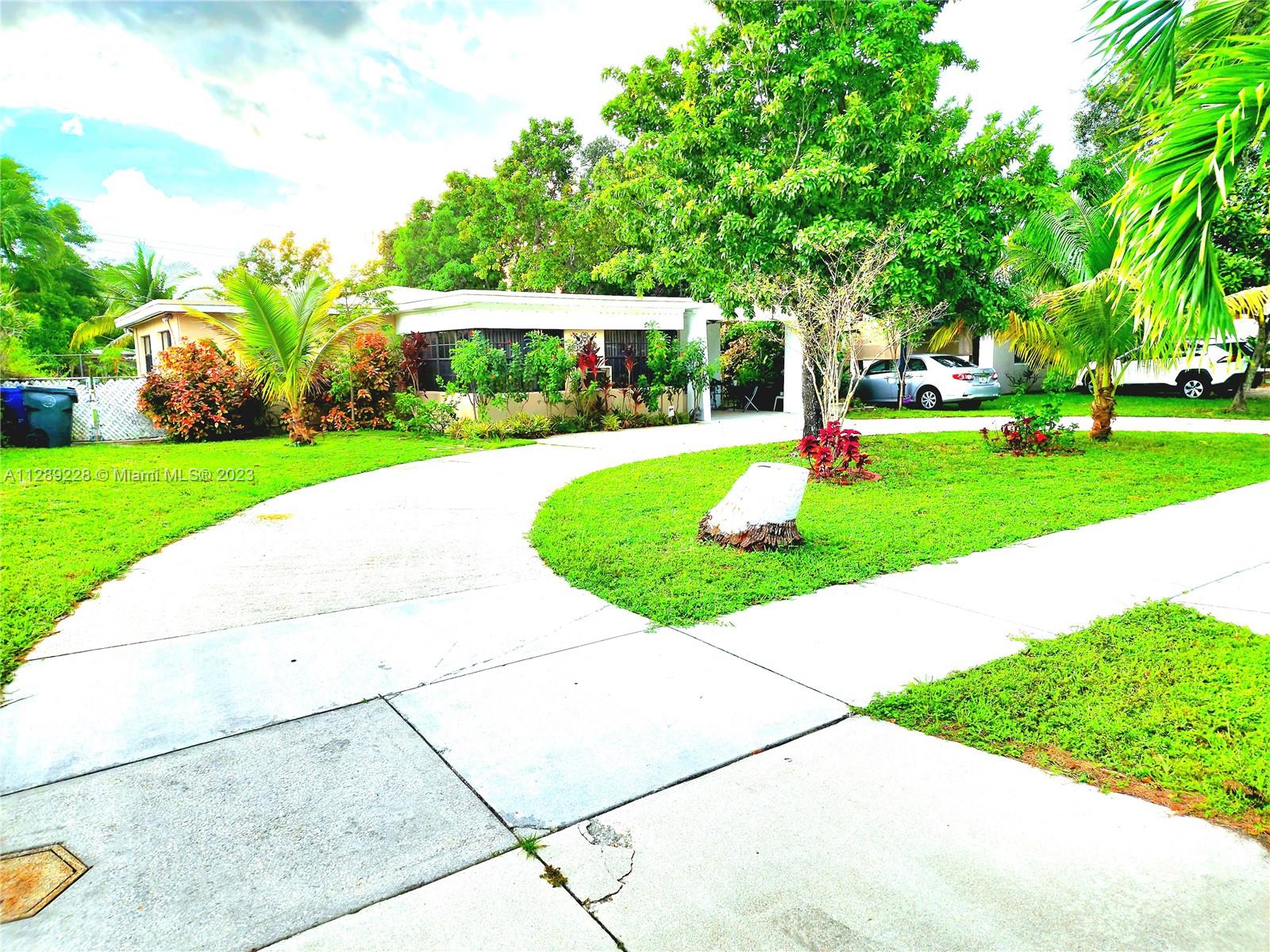 104 Thomas Road West Park, FL 33023 - Photo 2 of 24 Gallery Image 2