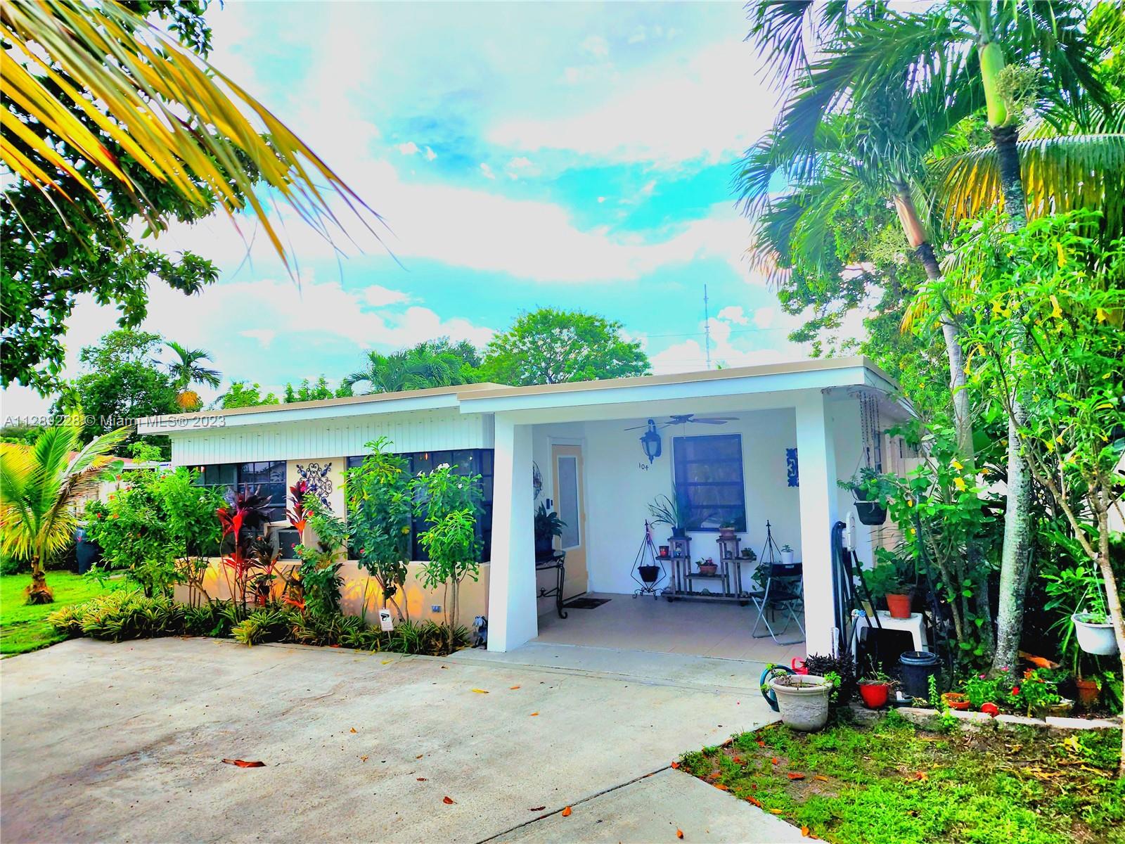 104 Thomas Road West Park, FL 33023 - Photo 3 of 24 Gallery Image 3