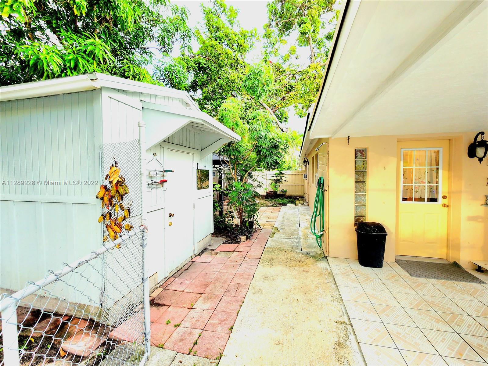 104 Thomas Road West Park, FL 33023 - Photo 7 of 24 Gallery Image 7