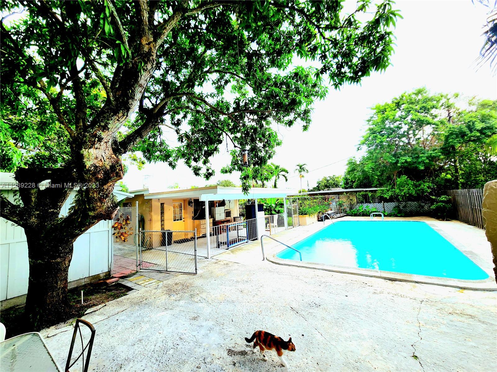 104 Thomas Road West Park, FL 33023 - Photo 10 of 24 Gallery Image 10