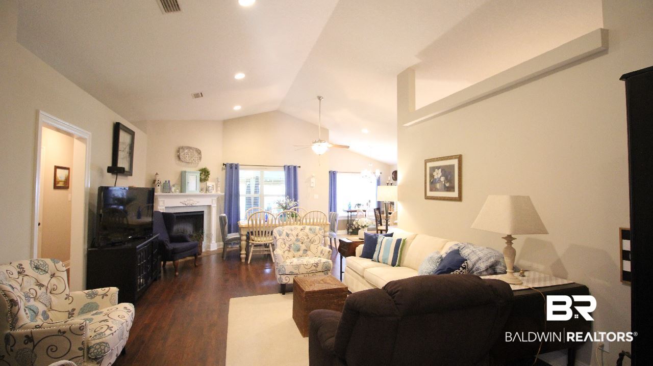 1732 Firefly Lane Foley, AL 36535 - Photo 4 of 39