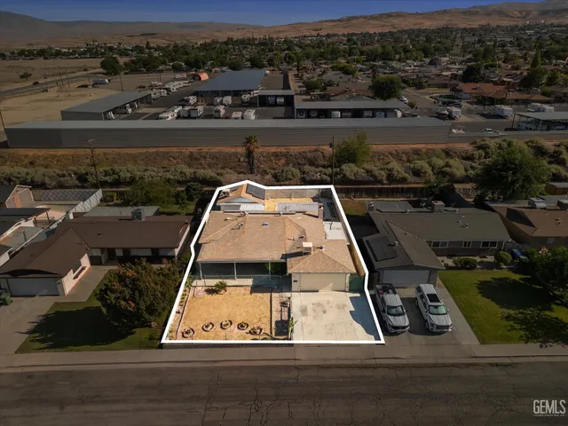 $250,000 | Undisclosed Address, Taft, CA 93268