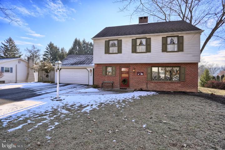 207 Oak Road New Bloomfield, PA 17068 - Photo 6 of 34 Gallery Image 6