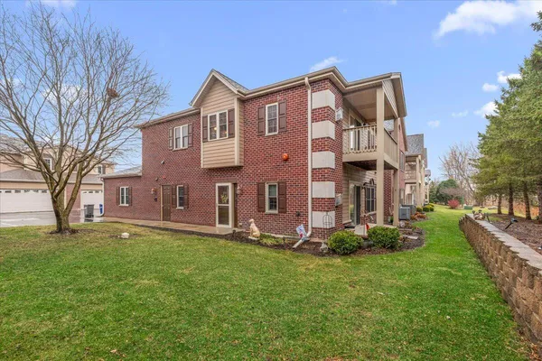 $364,900 | W162-s7035 Olive Circle, Muskego, WI 53150