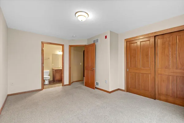 $364,900 | W162-s7035 Olive Circle, Muskego, WI 53150