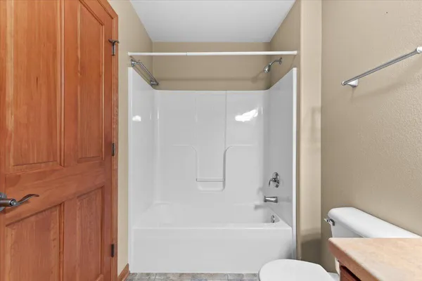 $364,900 | W162-s7035 Olive Circle, Muskego, WI 53150