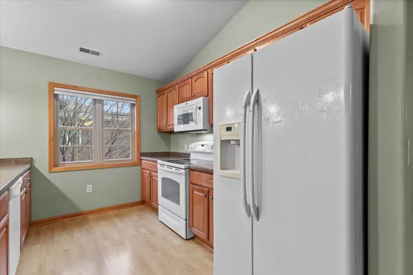 $364,900 | W162-s7035 Olive Circle, Muskego, WI 53150