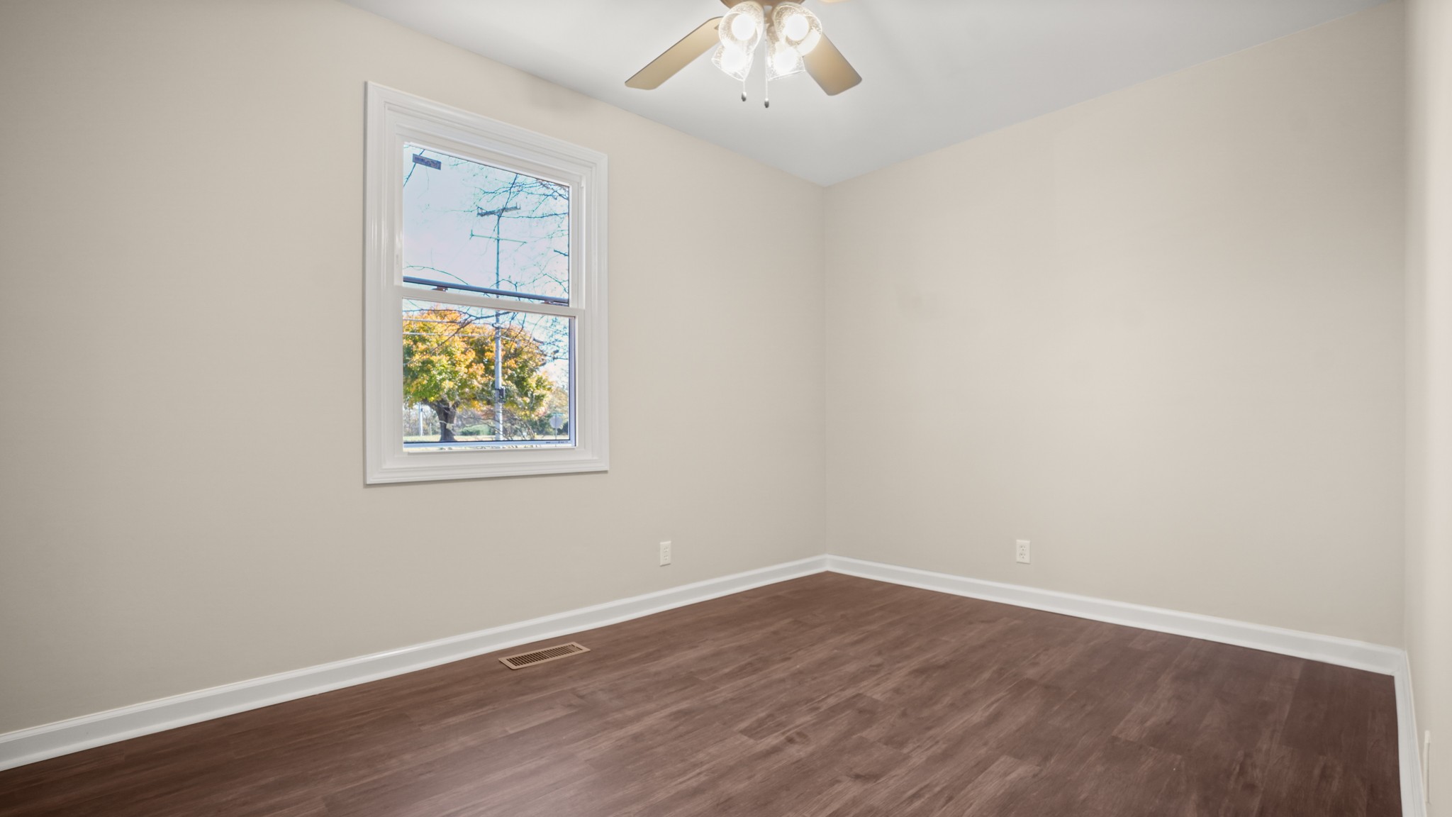 111 Tyree Springs Road White House, TN 37188 - Photo 11 of 16 Gallery Image 11