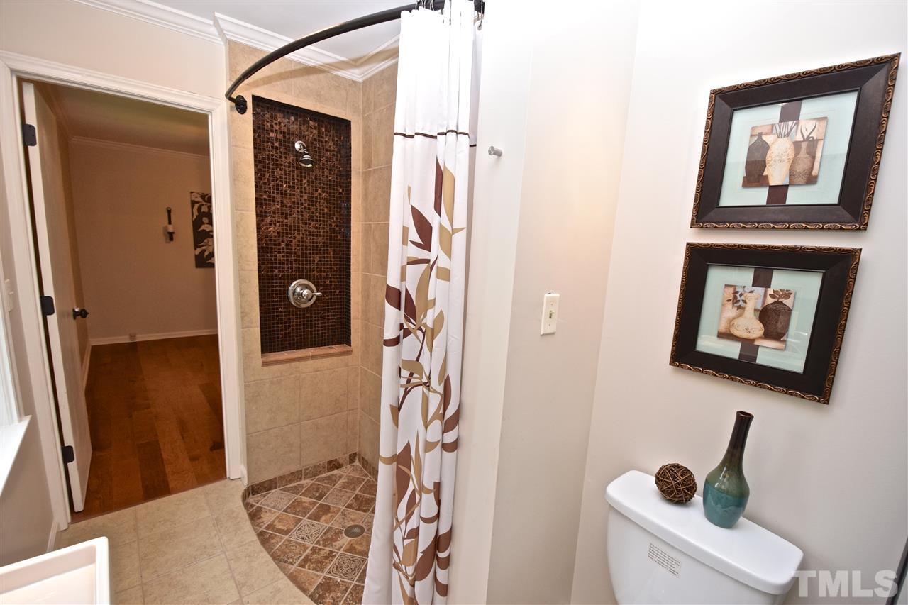 4517 Johnson Pond Road Apex, NC 27539 - Photo 10 of 16 Gallery Image 10