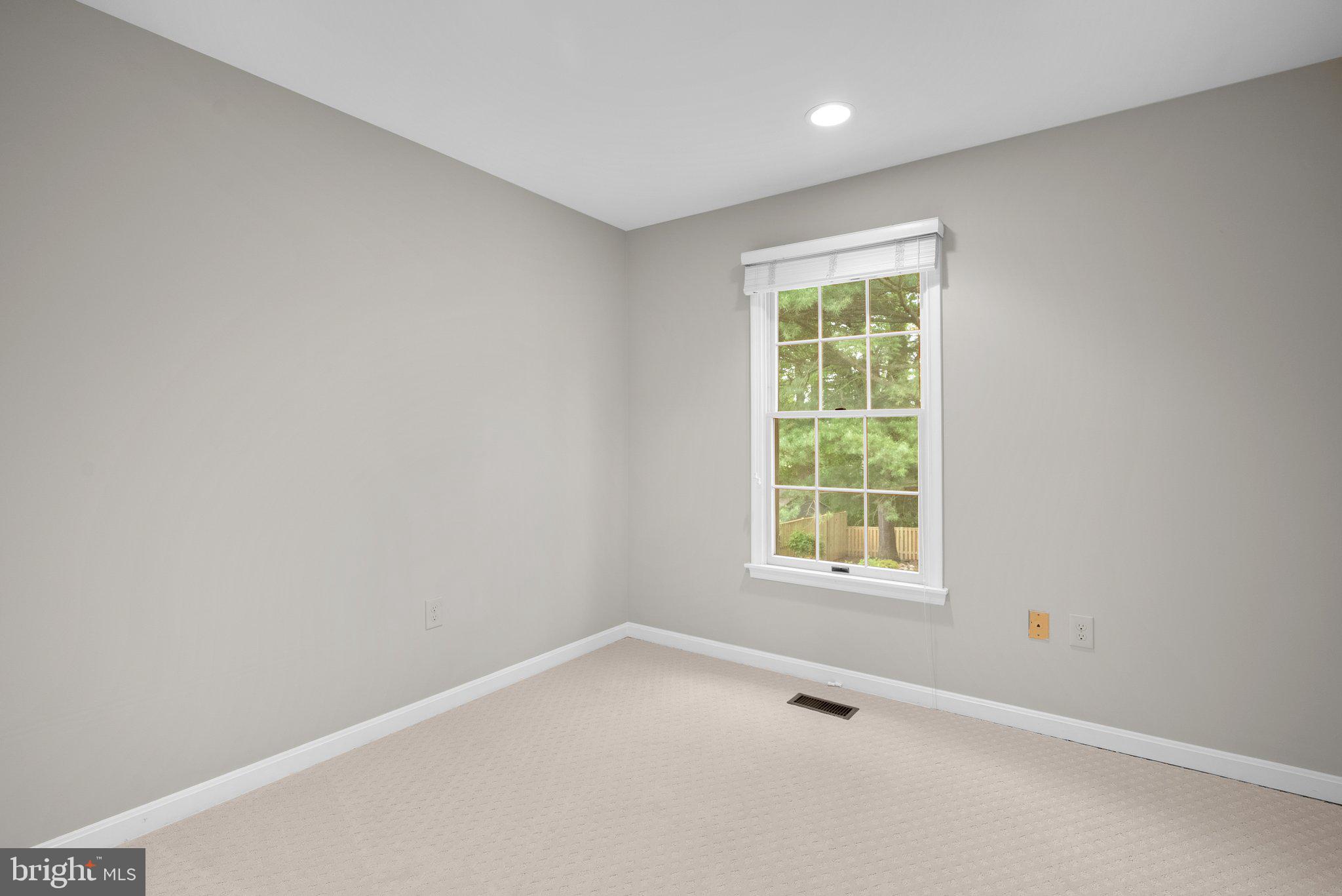 14620 Jaystone Drive Silver Spring, MD 20905 - Photo 27 of 52 an empty room with a window