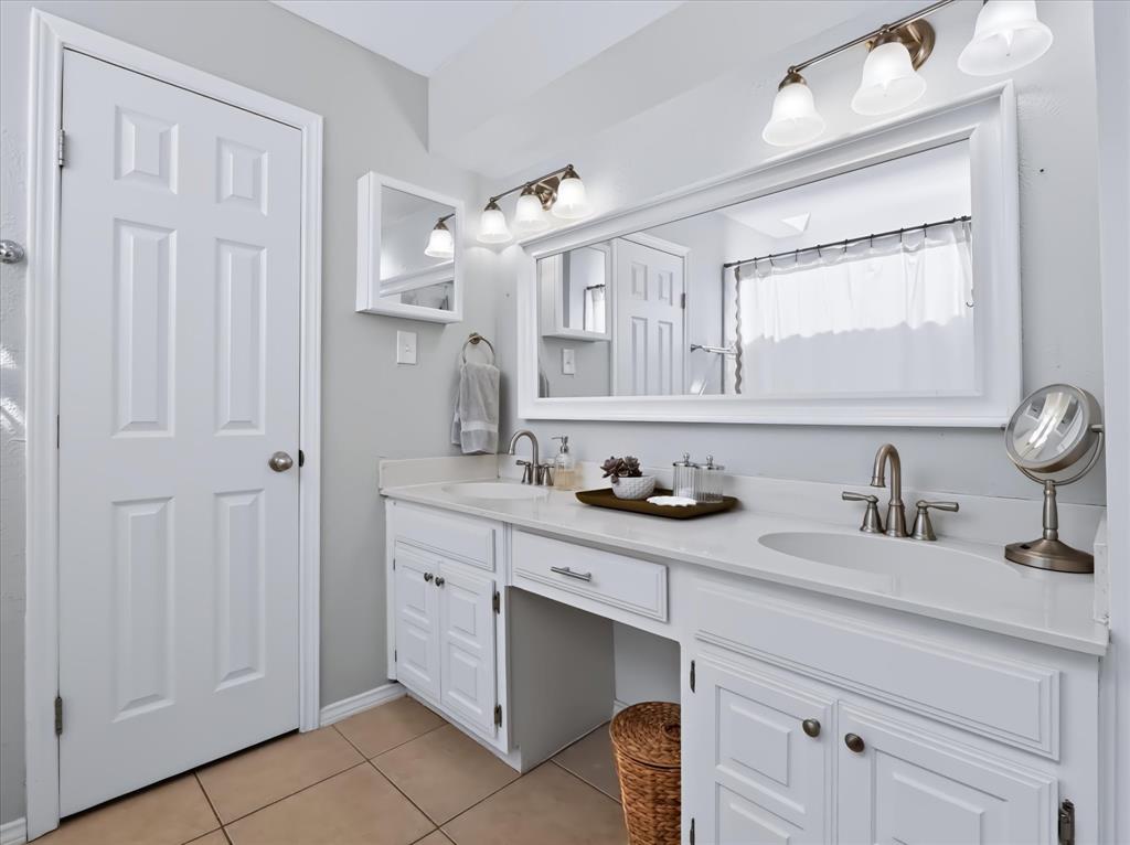 4040 Rive Lane Addison, TX 75001 - Photo 21 of 39 Gallery Image 21