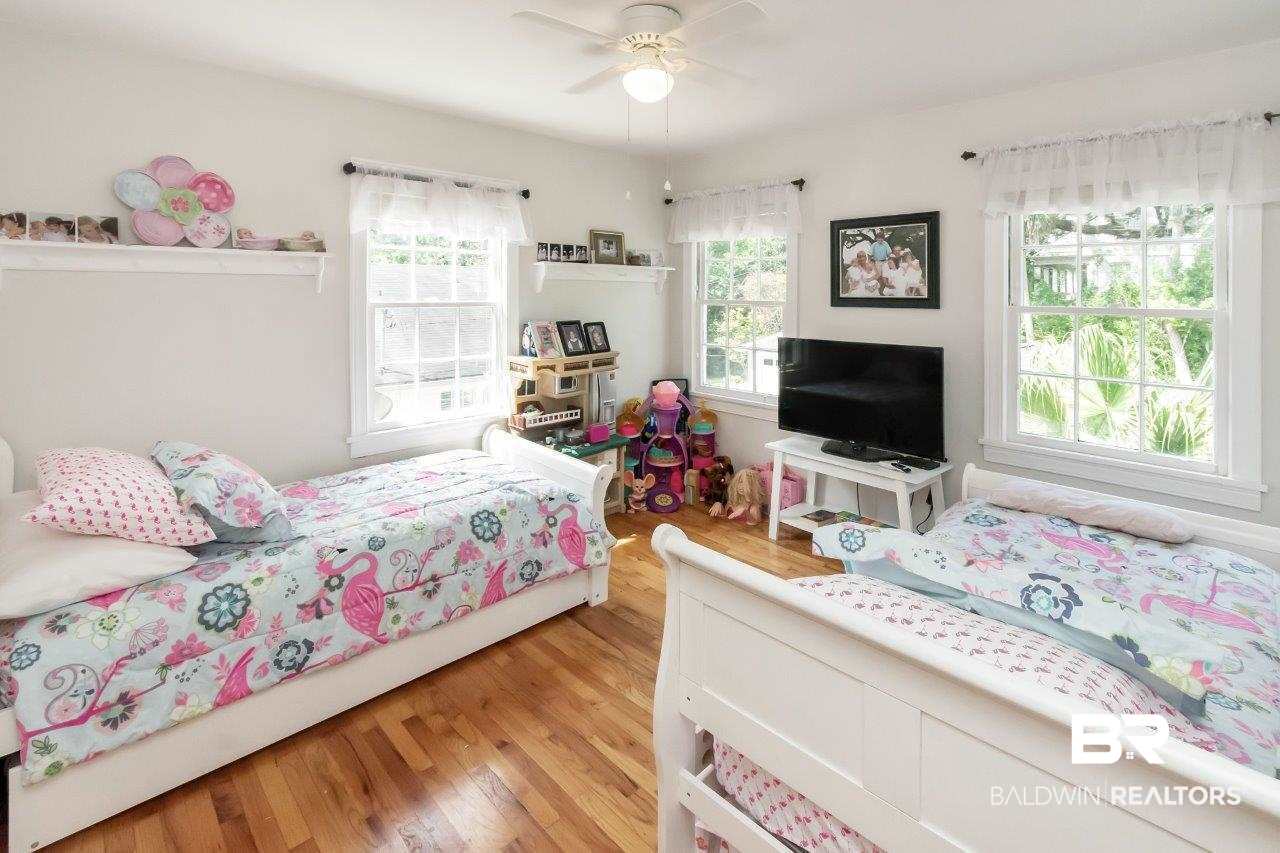 54 South Julia Street Mobile, AL 36604 - Photo 7 of 24