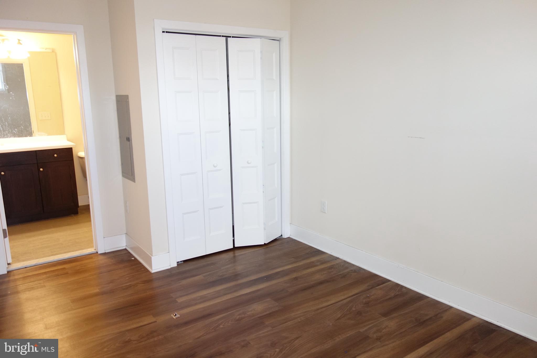 210 South Mill Road, Unit 203 Kennett Square, PA 19348 - Photo 3 of 5 Bright and spacious room with modern appeal.