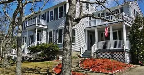 $1,100,000 | 32 Niagara Lane, West Yarmouth, MA 02673