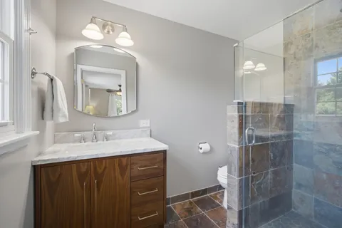 $650,000 | 228 Stratford Lane, Inverness, IL 60010