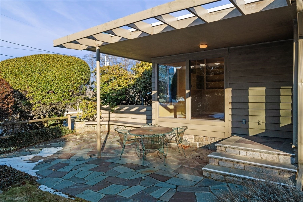 315 Puritan Road Swampscott, MA 01907 - Photo 32 of 41 Gallery Image 32