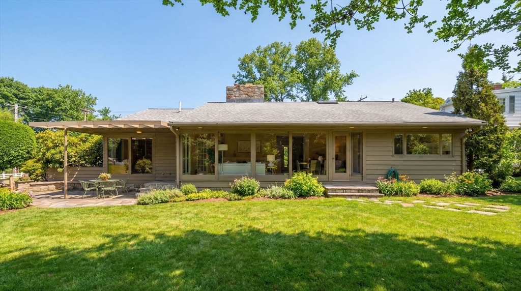 315 Puritan Road Swampscott, MA 01907 - Photo 36 of 41 Gallery Image 36