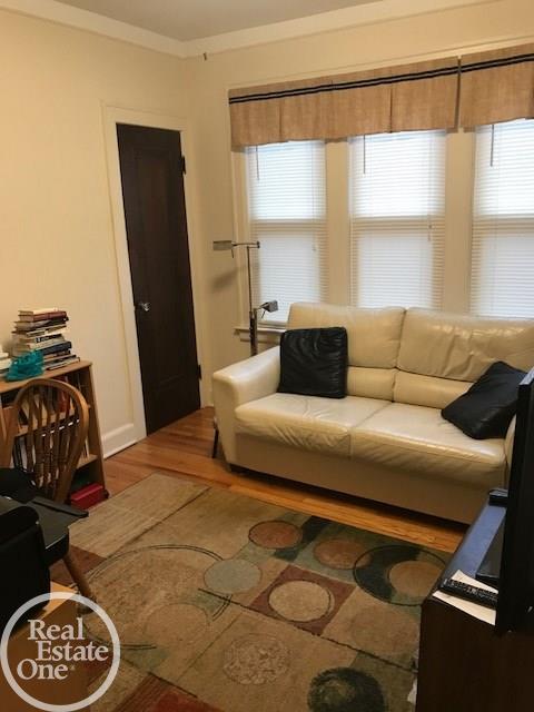 647 Neff Road Grosse Pointe, MI 48230 - Photo 4 of 15 31344660-3.JPG