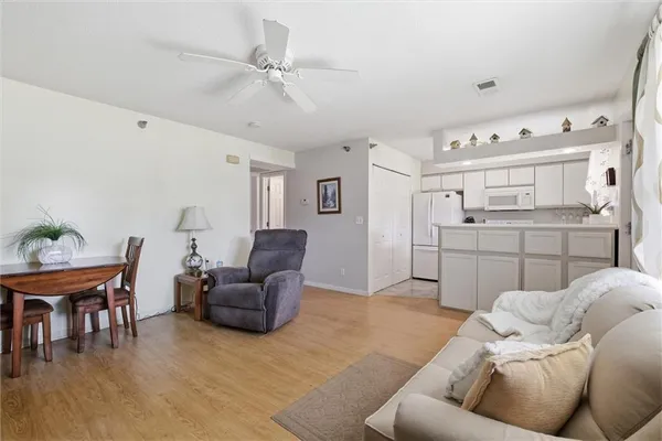 $175,000 | 2330 Northeast 68th Street, Kansas City, MO 64118