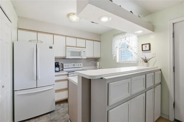 $175,000 | 2330 Northeast 68th Street, Kansas City, MO 64118