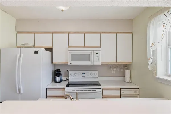 $175,000 | 2330 Northeast 68th Street, Kansas City, MO 64118