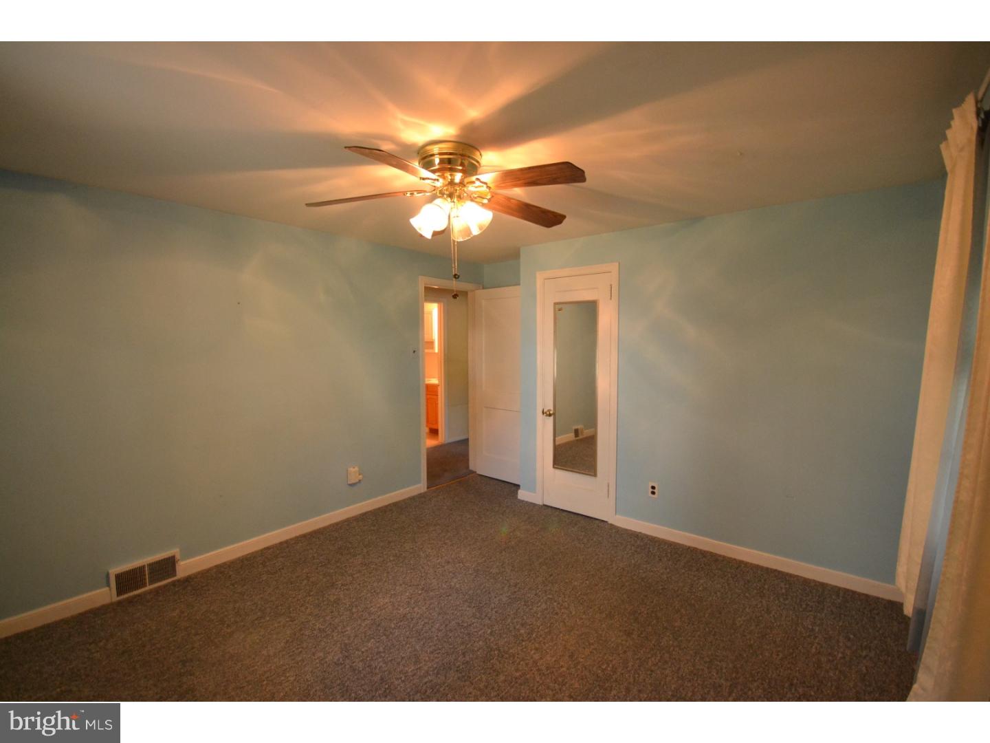 27 Shirley Road Hatboro, PA 19040 - Photo 11 of 25 Master Bedroom