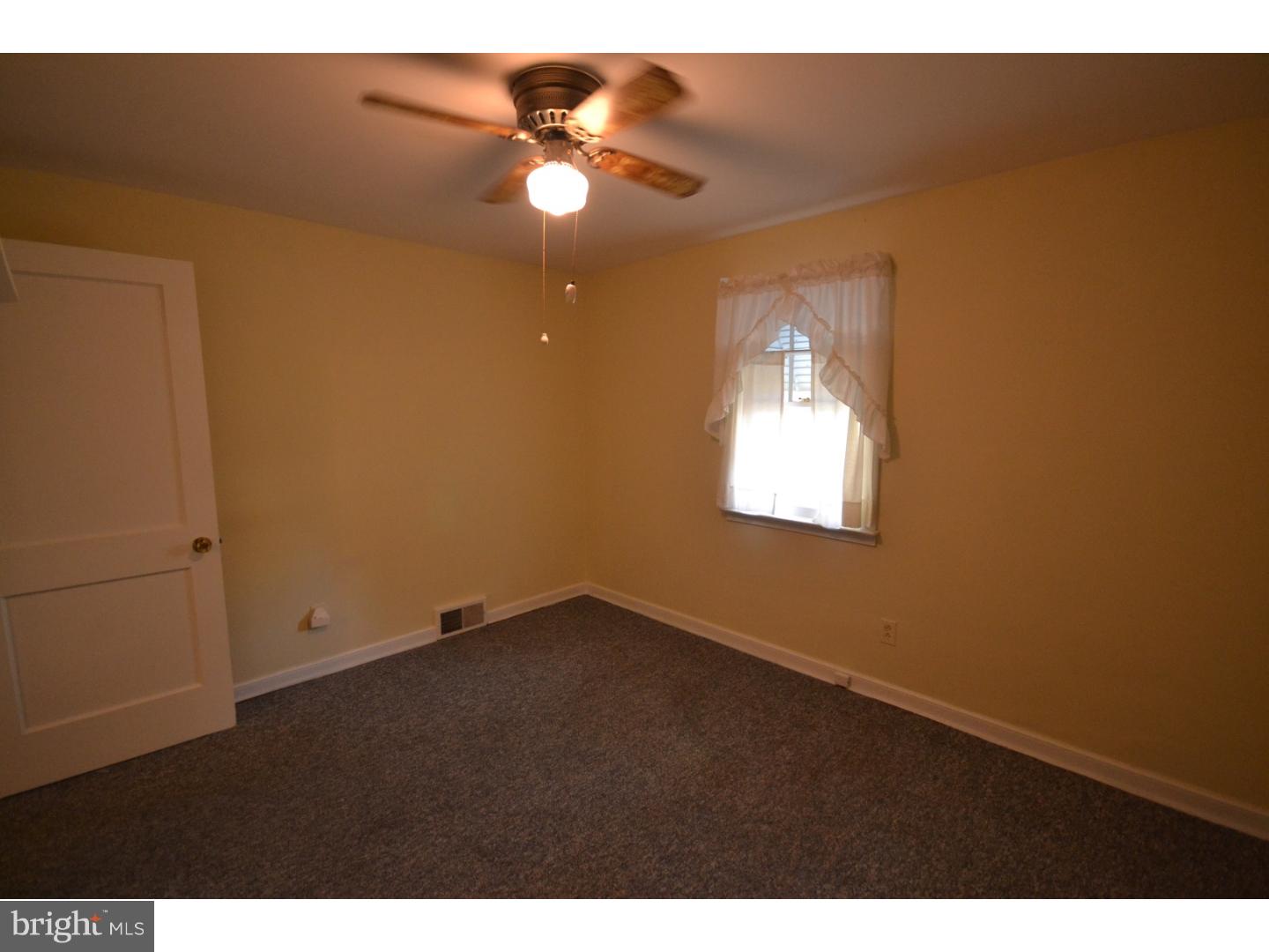 27 Shirley Road Hatboro, PA 19040 - Photo 13 of 25 Bedroom 2