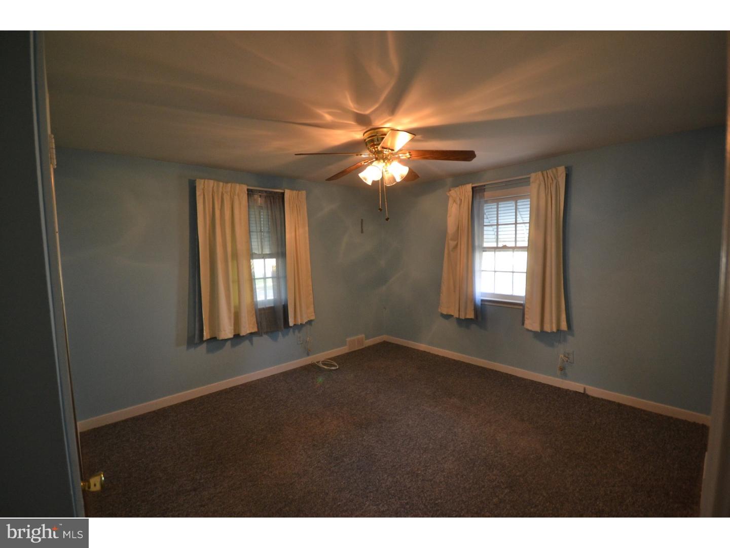 27 Shirley Road Hatboro, PA 19040 - Photo 10 of 25 Master Bedroom
