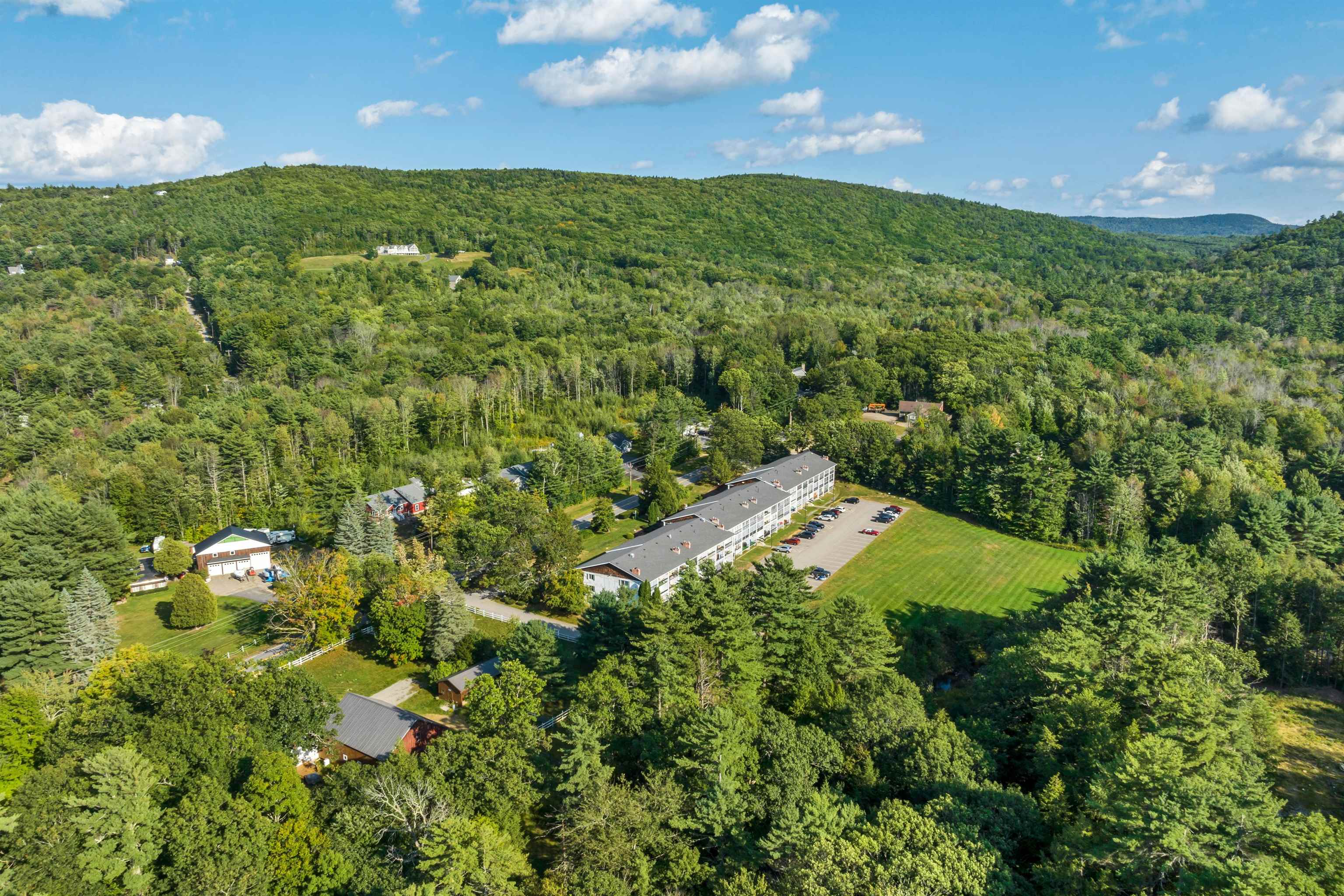 663 Cherry Valley Road, Unit 308 Gilford, NH 03249 - Photo 12 of 37 Gallery Image 12