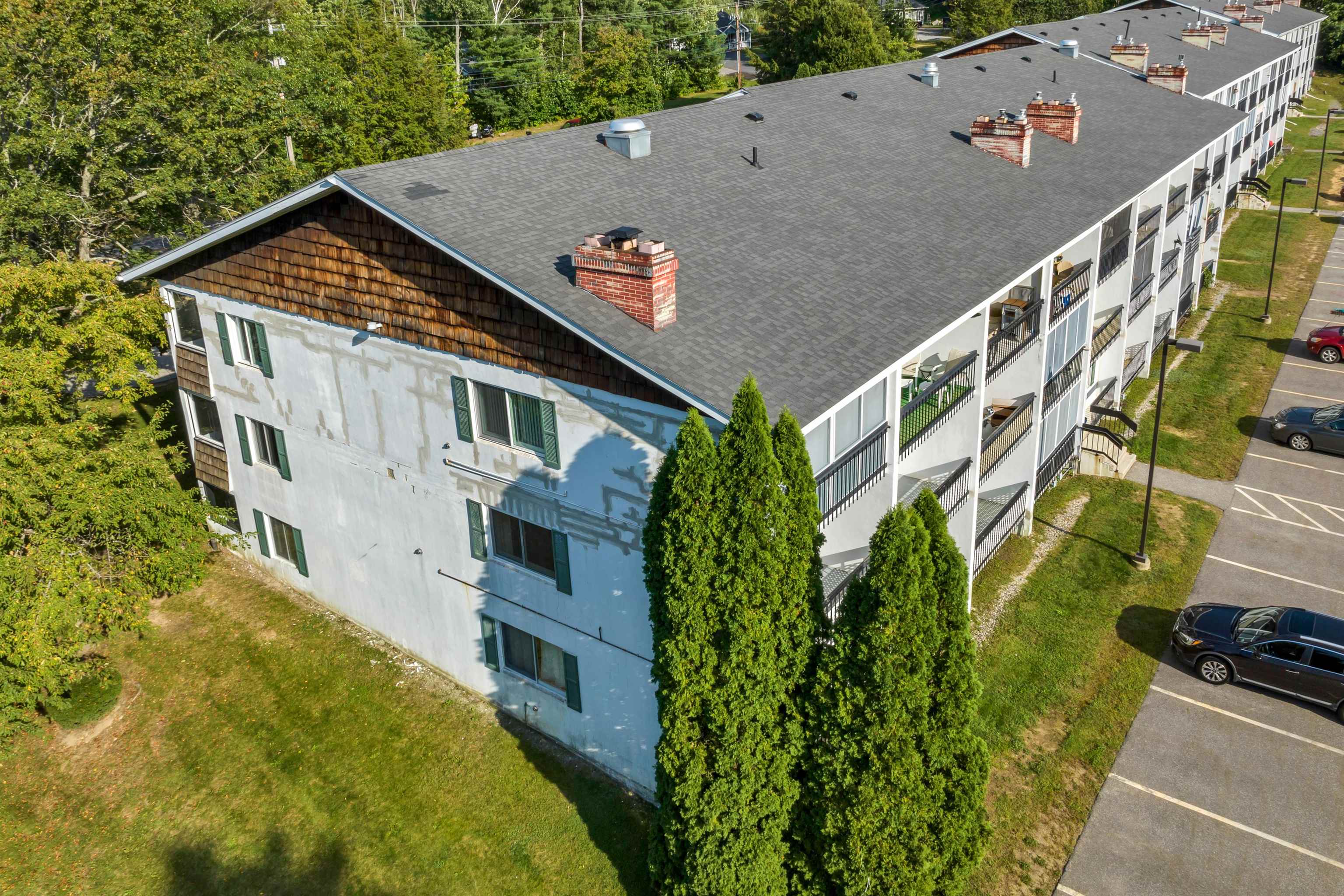 663 Cherry Valley Road, Unit 308 Gilford, NH 03249 - Photo 5 of 37 Gallery Image 5