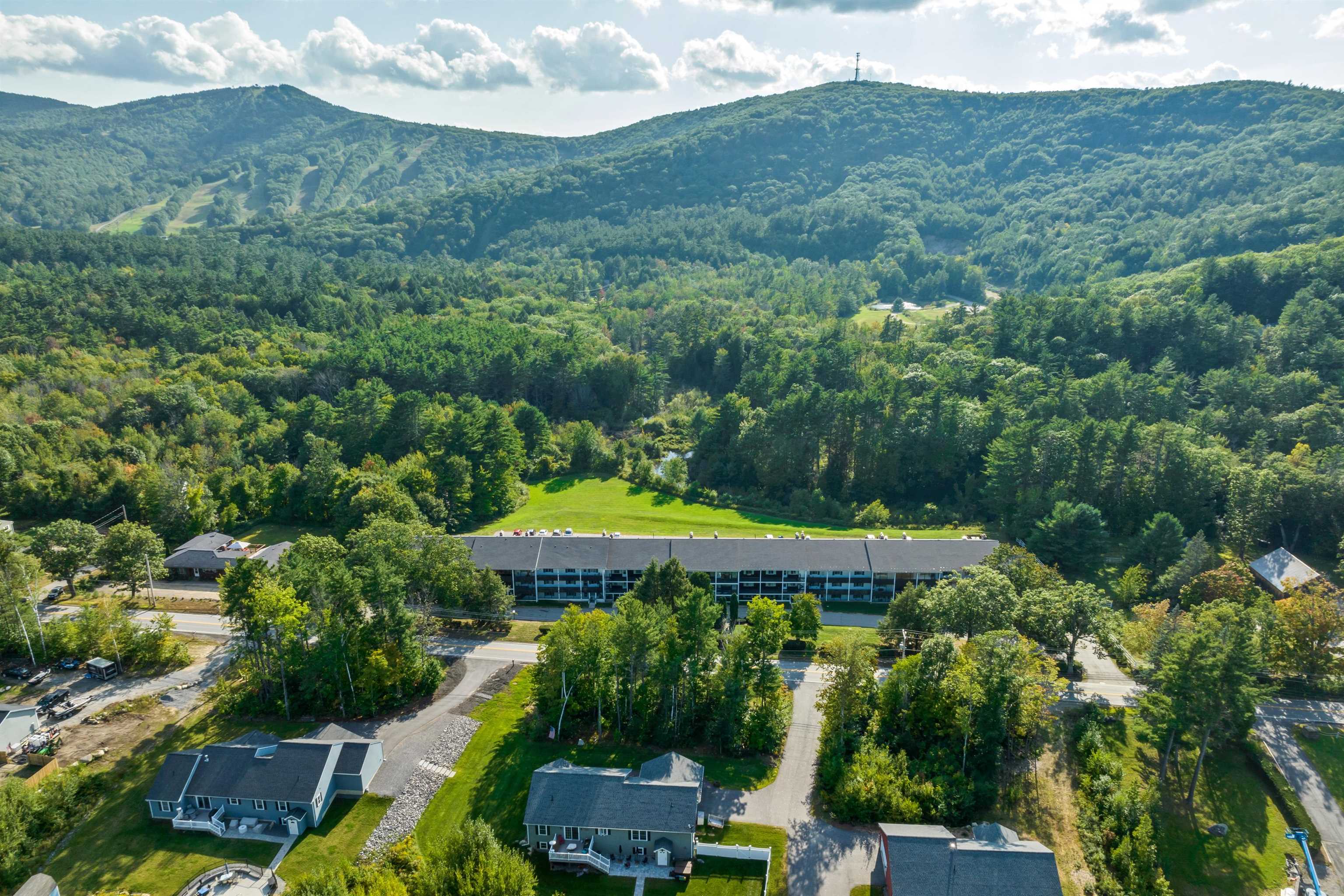 663 Cherry Valley Road, Unit 308 Gilford, NH 03249 - Photo 9 of 37 Gallery Image 9