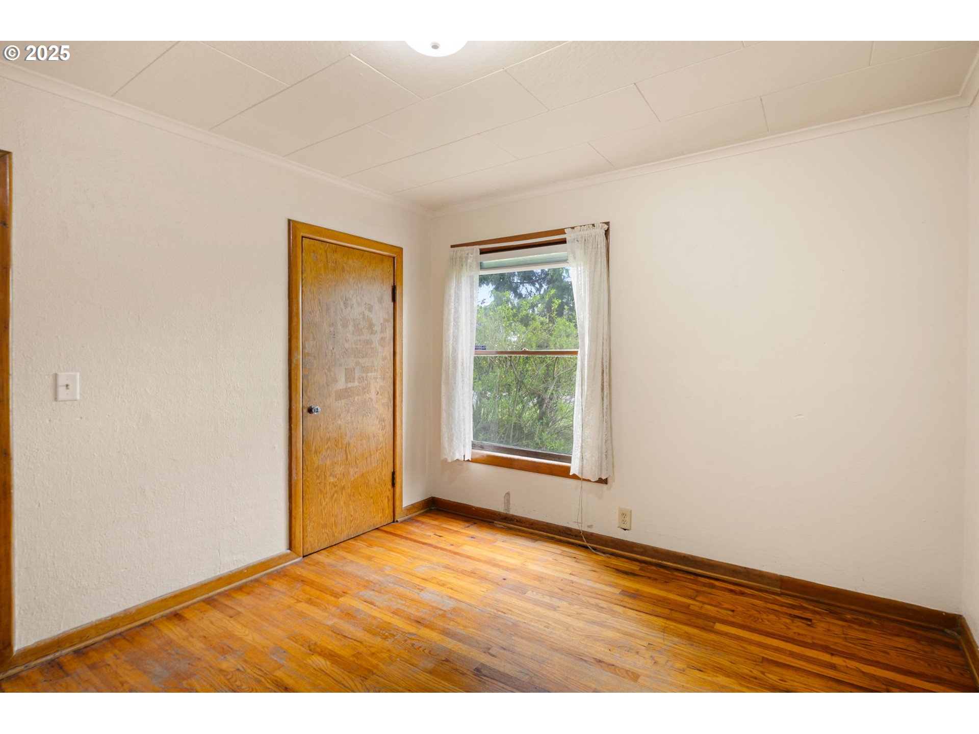 202 20th Street Springfield, OR 97477 - Photo 14 of 42