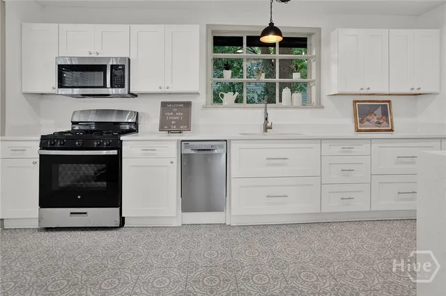 $399,000 | 616 Virginia Avenue, Savannah, GA 31404