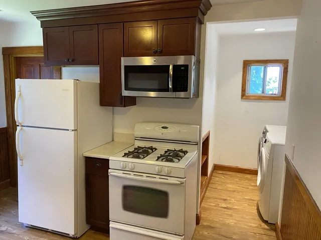 $3,000 | 31 Pierce Avenue, Unit 2 STUDY, Boston, MA 02122