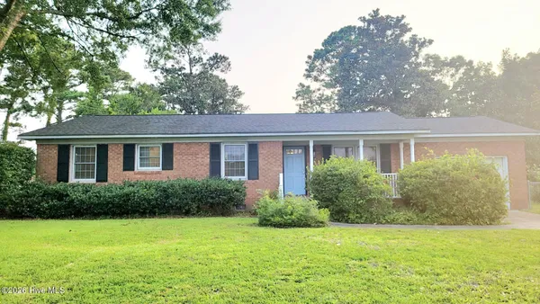 $2,335 | 409 Sierra Drive, Wilmington, NC 28409