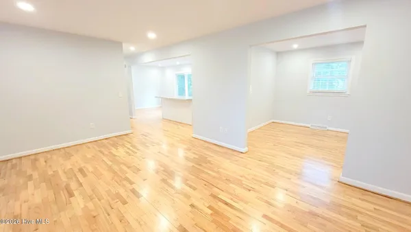 $2,335 | 409 Sierra Drive, Wilmington, NC 28409