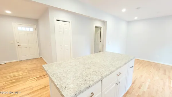 $2,335 | 409 Sierra Drive, Wilmington, NC 28409