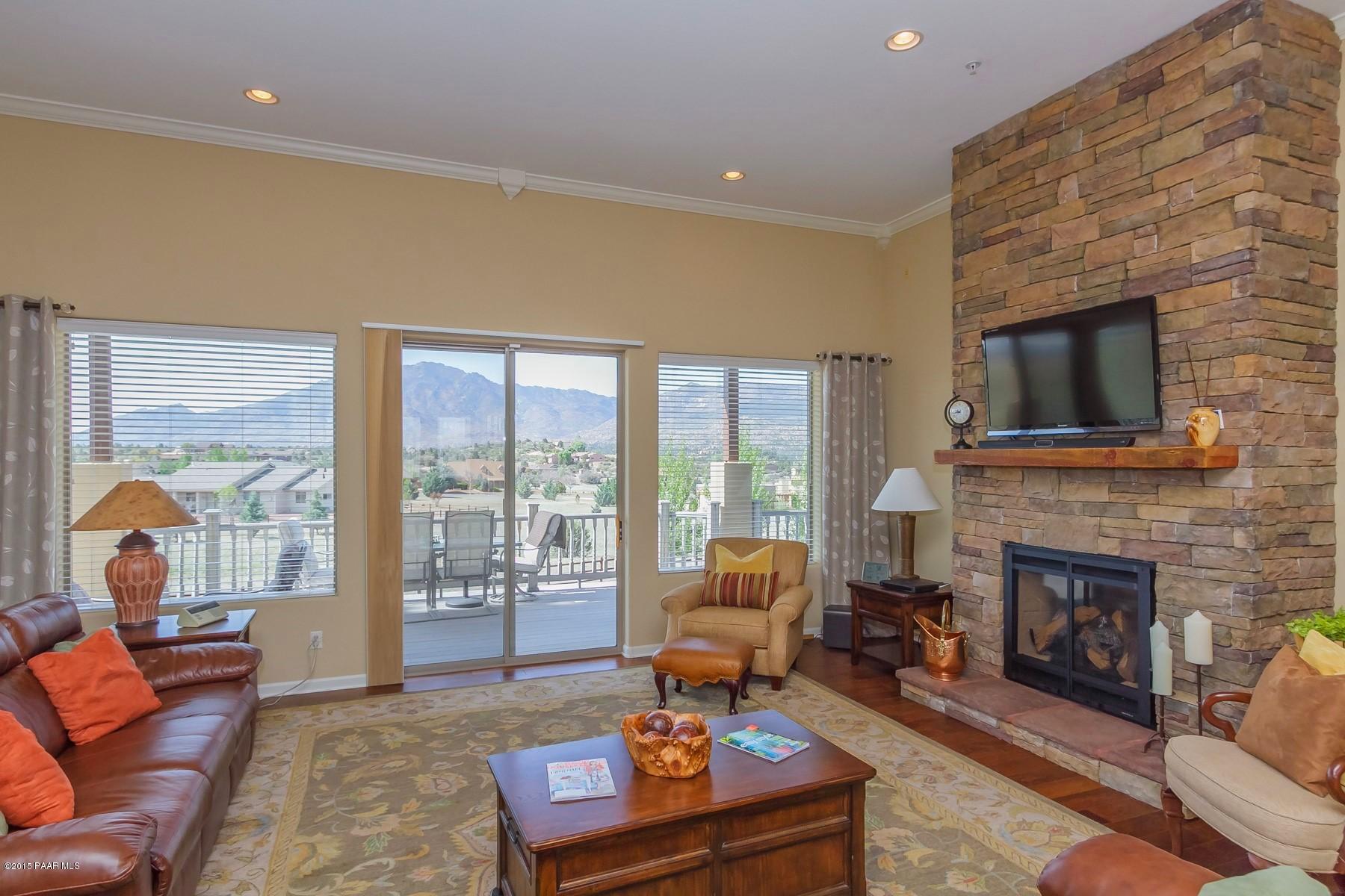 10643 North Sharps Road Prescott, AZ 86305 - Photo 5 of 30 005_Living Room