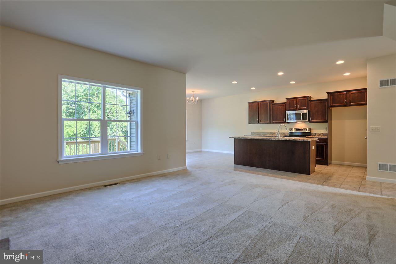 705 Cockley Road, Unit 81 Harrisburg, PA 17111 - Photo 3 of 25 Gallery Image 3