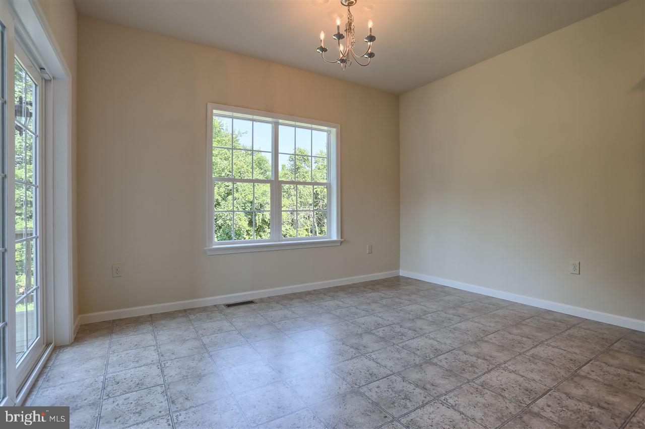 705 Cockley Road, Unit 81 Harrisburg, PA 17111 - Photo 6 of 25 Gallery Image 6