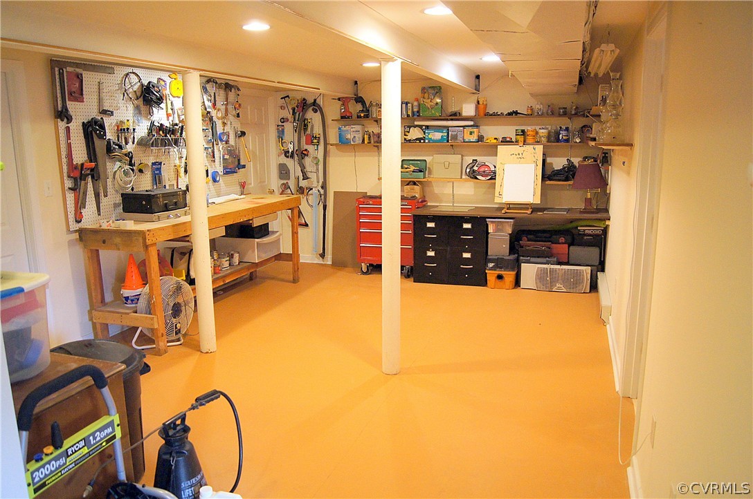 200 Beverly Road Ashland, VA 23005 - Photo 26 of 49 Utility/Mechanical room with workspace