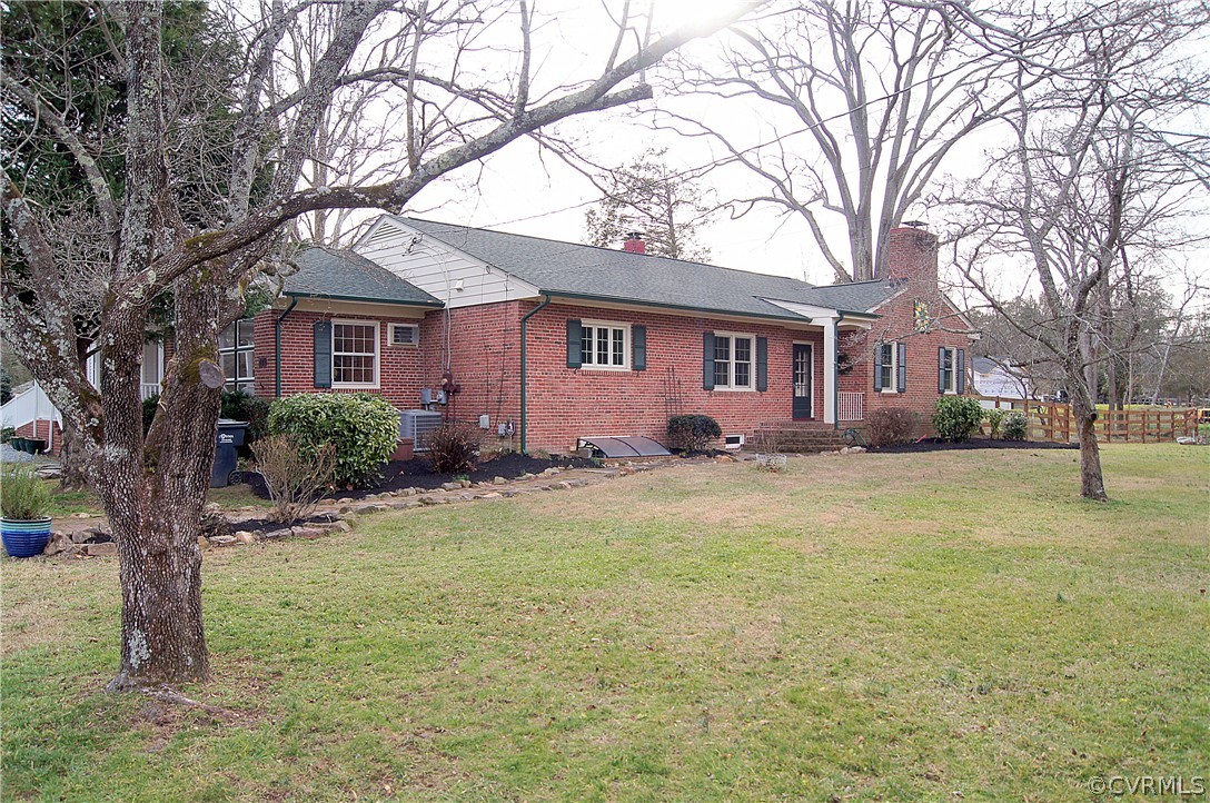 200 Beverly Road Ashland, VA 23005 - Photo 5 of 49 8 total bedrooms, a home office, 4 full and 2 half