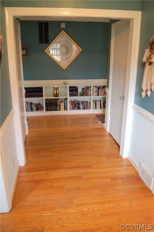 200 Beverly Road Ashland, VA 23005 - Photo 6 of 49 Foyer with wood floors and closet