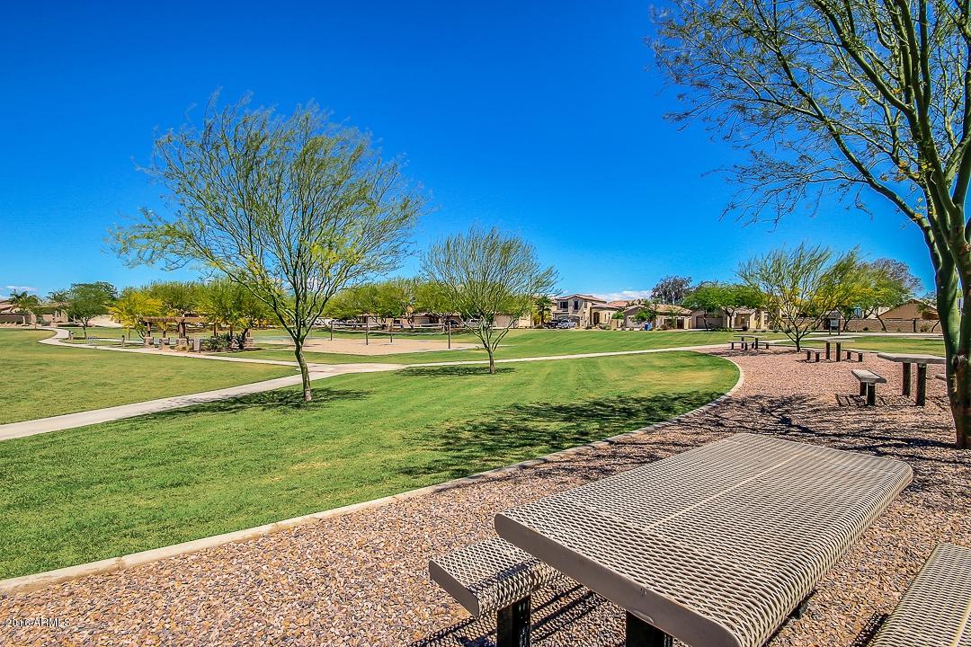4031 East Timberline Road Gilbert, AZ 85297 - Photo 32 of 77 GREENBELT 2