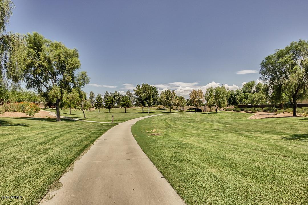 4031 East Timberline Road Gilbert, AZ 85297 - Photo 40 of 77 HUGE GREENBELT