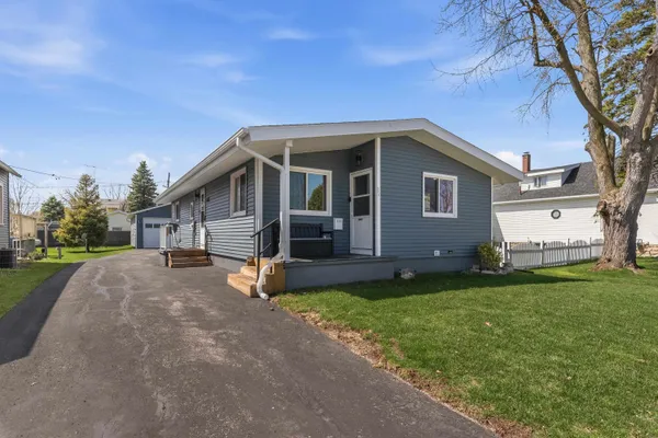 $274,900 | 521 Delaware Avenue, North Fond du Lac, WI 54937