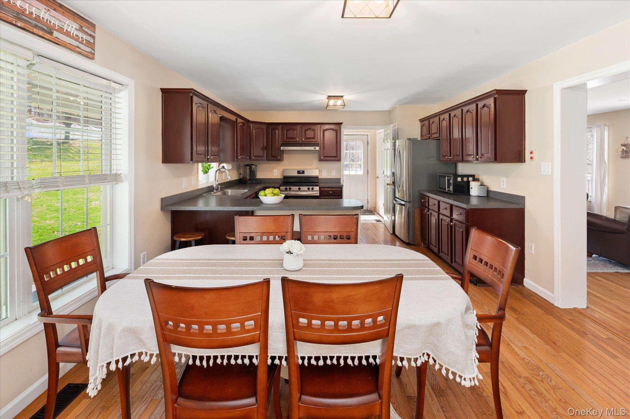 581 Barrett Hill Road Mahopac, NY 10541 - Photo 12 of 37 Open, warm, connected